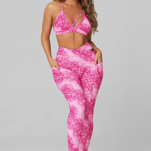 Licifit matching pink boa set - Picture 1 of 7
